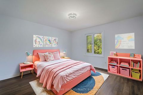 Photo 29 at 182 Oxford Street, Mill Pond, Richmond Hill