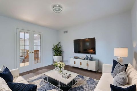 Photo 31 at 182 Oxford Street, Mill Pond, Richmond Hill