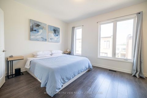 Photo 9 at 3141 Ernest Appelbe Boulevard, GO Glenorchy, Oakville