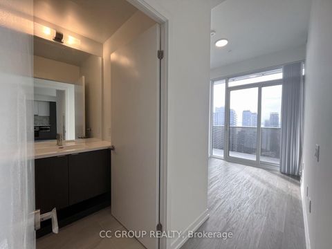 Photo 4 at 7012 - 55 Cooper Street, Waterfront Communities C8, Toronto