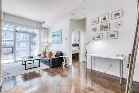 Photo 8 at 951 - 460 Adelaide Street E, Moss Park, Toronto