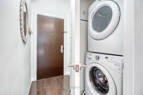Photo 22 at 951 - 460 Adelaide Street E, Moss Park, Toronto