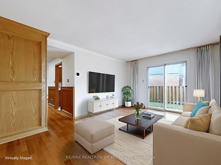 Photo 3 at 90 Belinda Square, Steeles, Toronto