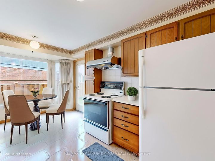 Photo 6 at 90 Belinda Square, Steeles, Toronto