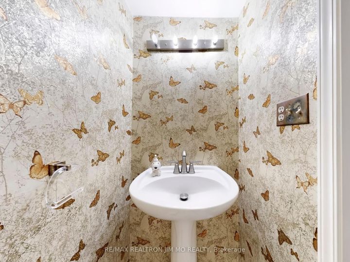 Photo 8 at 90 Belinda Square, Steeles, Toronto