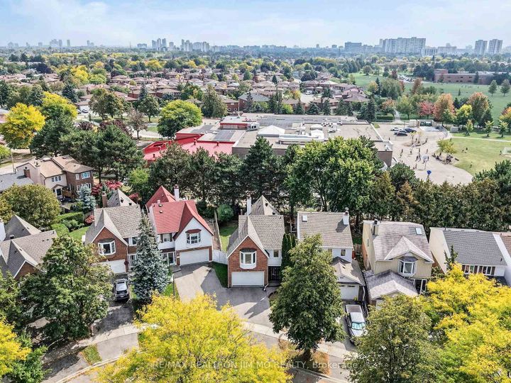 Photo 31 at 90 Belinda Square, Steeles, Toronto
