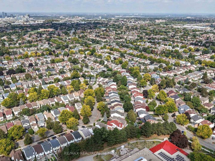 Photo 39 at 90 Belinda Square, Steeles, Toronto