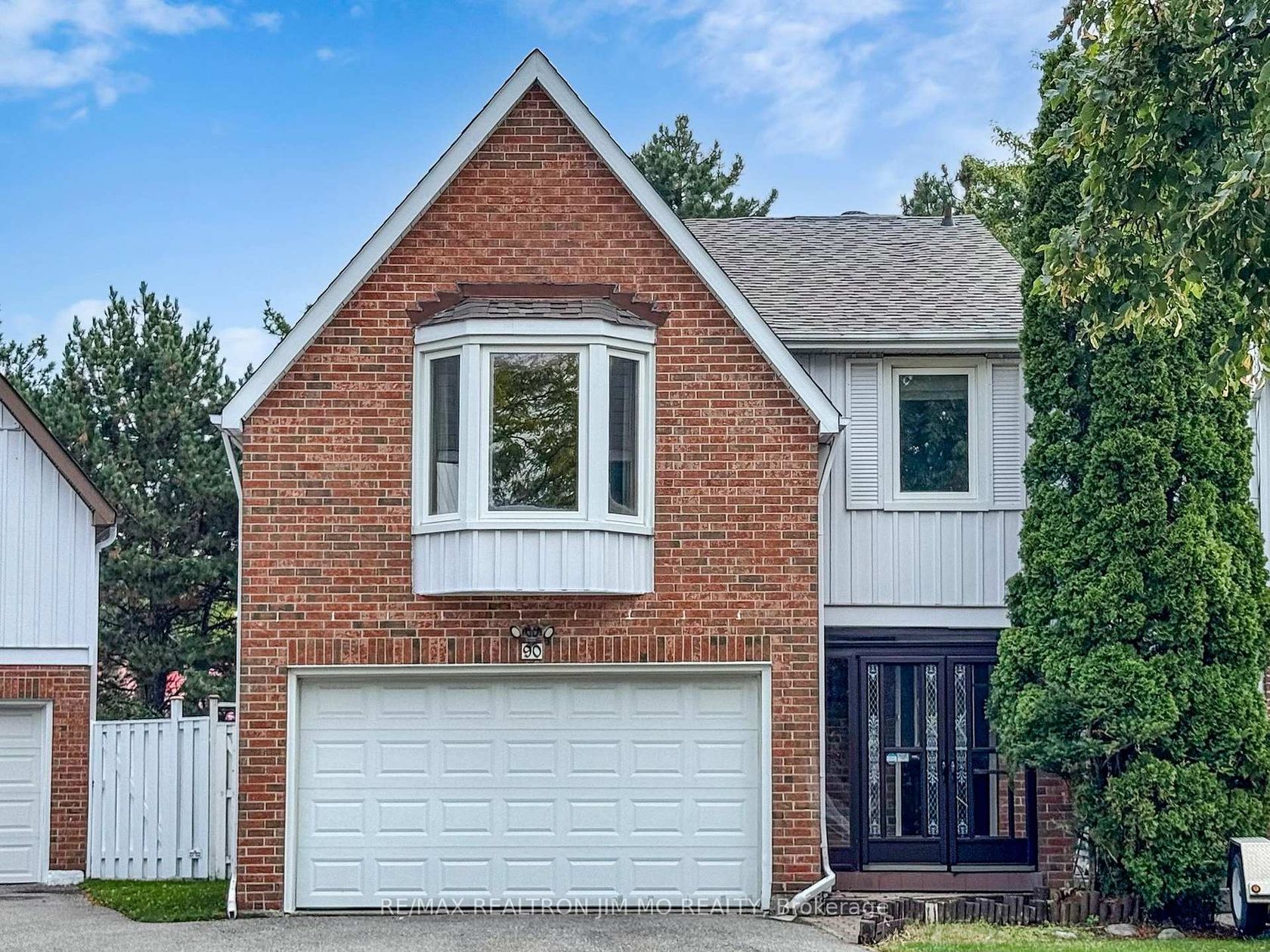 90 Belinda Square, Steeles, Toronto 2