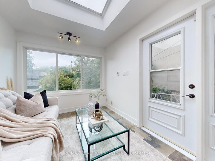 Photo 13 at 10 Lindsey Avenue, Dufferin Grove, Toronto
