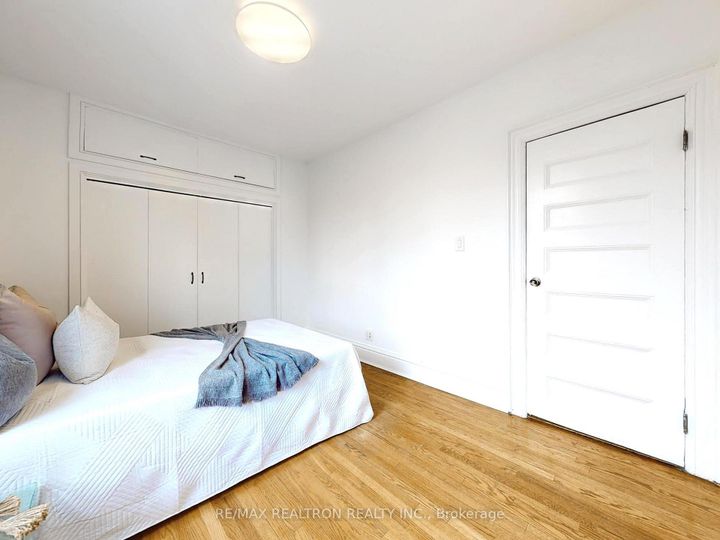 Photo 24 at 10 Lindsey Avenue, Dufferin Grove, Toronto