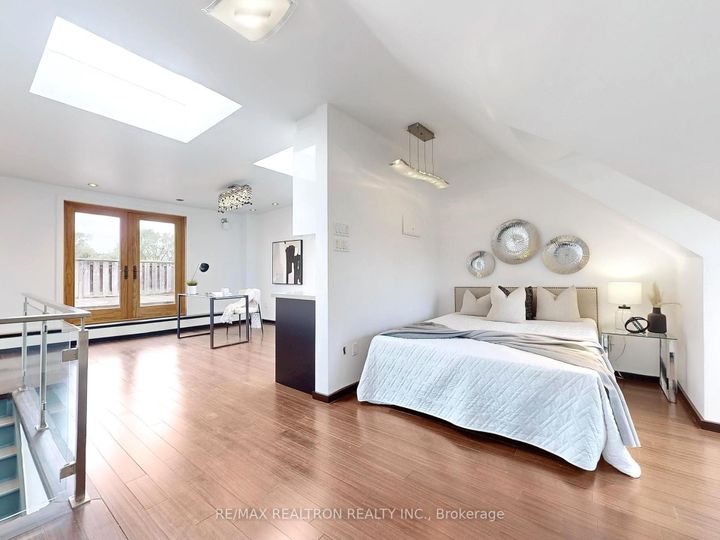 Photo 29 at 10 Lindsey Avenue, Dufferin Grove, Toronto