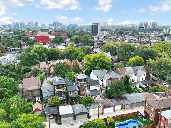 Photo 40 at 10 Lindsey Avenue, Dufferin Grove, Toronto