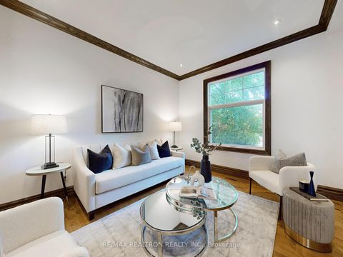 Photo 2 at 10 Lindsey Avenue, Dufferin Grove, Toronto