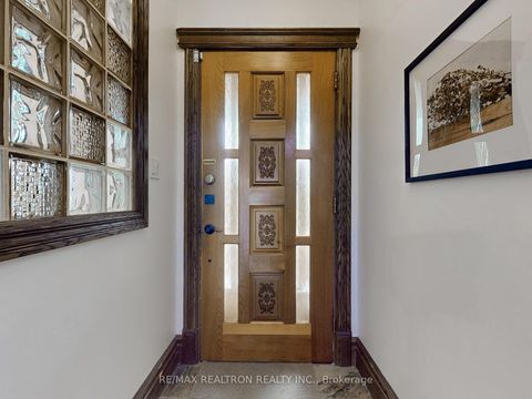 Photo 14 at 10 Lindsey Avenue, Dufferin Grove, Toronto