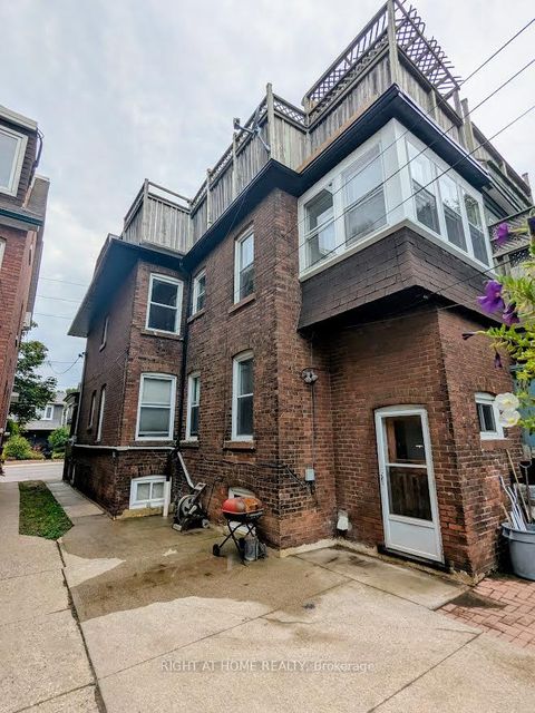 Photo 3 at 239 Woodbine Avenue, The Beaches, Toronto