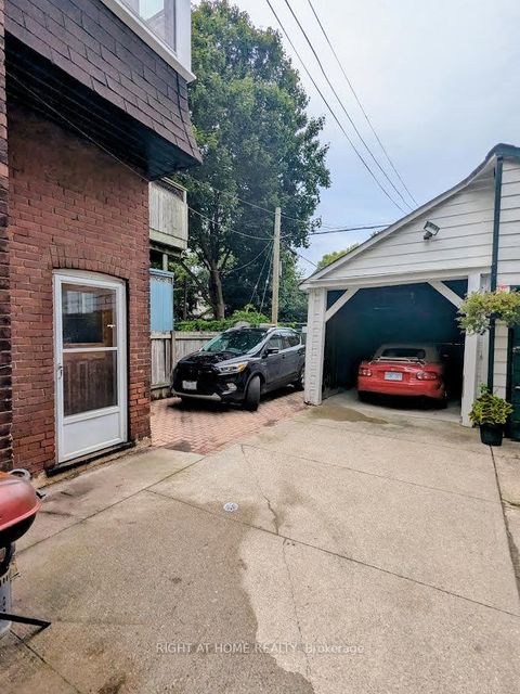 Photo 4 at 239 Woodbine Avenue, The Beaches, Toronto