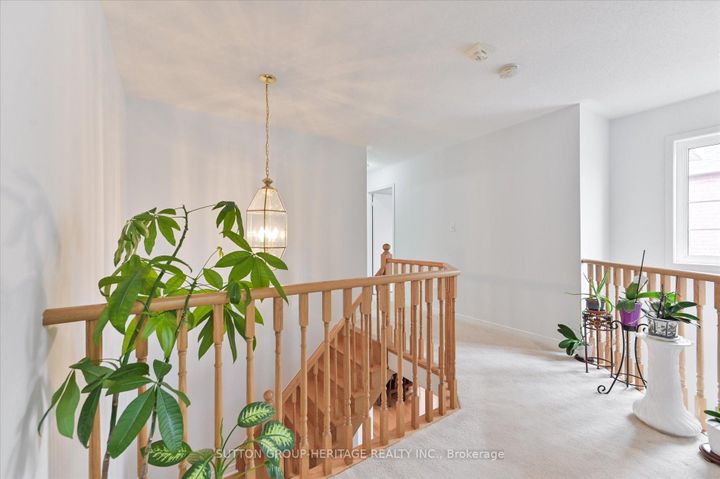 Photo 16 at 31 Thornton Street, Milliken Mills East, Markham