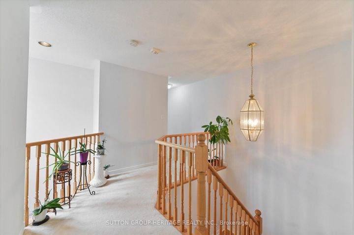 Photo 17 at 31 Thornton Street, Milliken Mills East, Markham