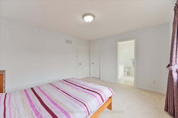 Photo 19 at 31 Thornton Street, Milliken Mills East, Markham