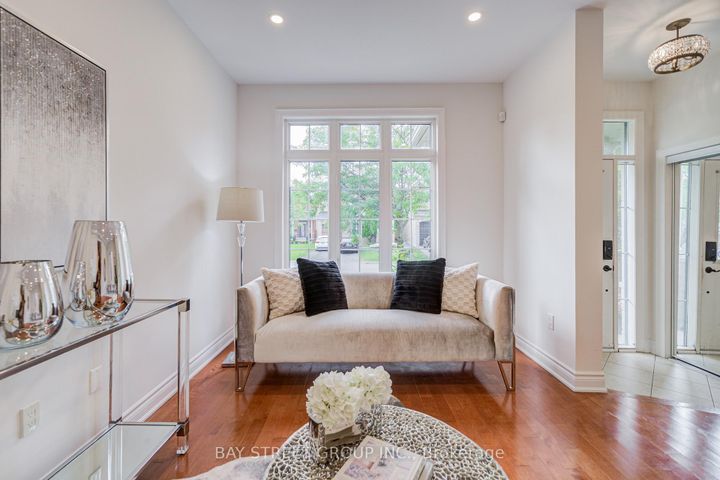 Photo 8 at 15 Sisley Crescent, Patterson, Vaughan