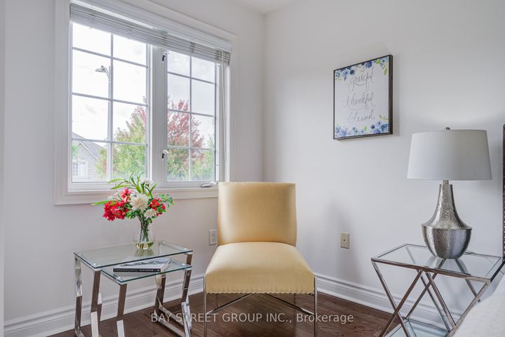 Photo 26 at 15 Sisley Crescent, Patterson, Vaughan
