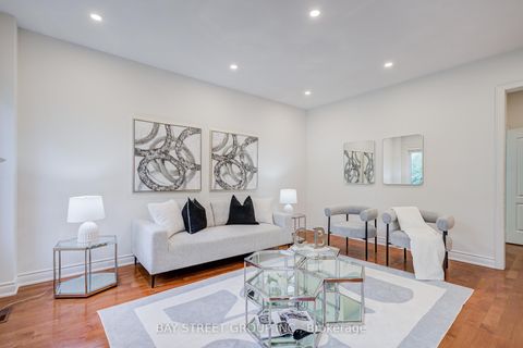 Photo 13 at 15 Sisley Crescent, Patterson, Vaughan