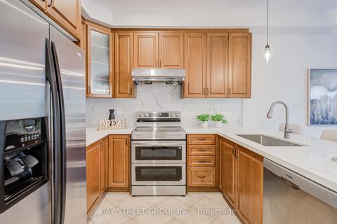 Photo 20 at 15 Sisley Crescent, Patterson, Vaughan