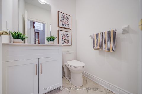 Photo 22 at 15 Sisley Crescent, Patterson, Vaughan