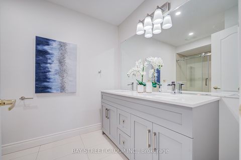 Photo 32 at 15 Sisley Crescent, Patterson, Vaughan