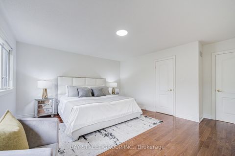 Photo 34 at 15 Sisley Crescent, Patterson, Vaughan