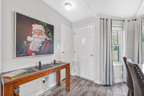 Photo 3 at 25 Juno Crescent, Sutton & Jackson's Point, Georgina