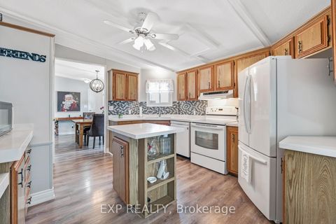 Photo 11 at 25 Juno Crescent, Sutton & Jackson's Point, Georgina