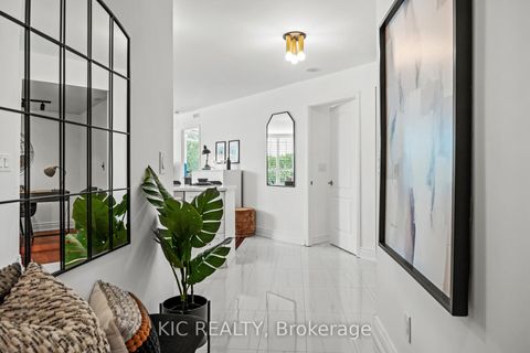 Photo 1 at 409 - 219 Fort York Boulevard, Niagara, Toronto