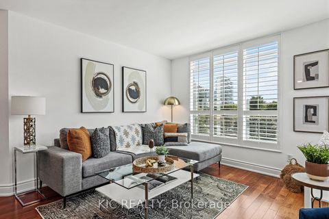 Photo 5 at 409 - 219 Fort York Boulevard, Niagara, Toronto