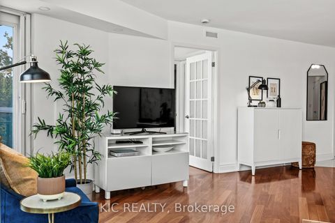 Photo 8 at 409 - 219 Fort York Boulevard, Niagara, Toronto