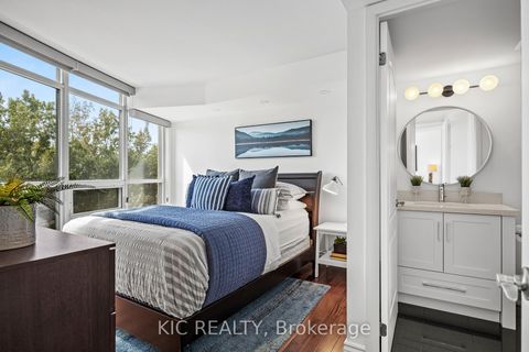Photo 14 at 409 - 219 Fort York Boulevard, Niagara, Toronto