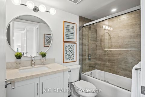 Photo 15 at 409 - 219 Fort York Boulevard, Niagara, Toronto