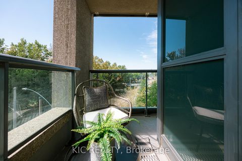 Photo 20 at 409 - 219 Fort York Boulevard, Niagara, Toronto