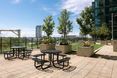 Photo 29 at 409 - 219 Fort York Boulevard, Niagara, Toronto