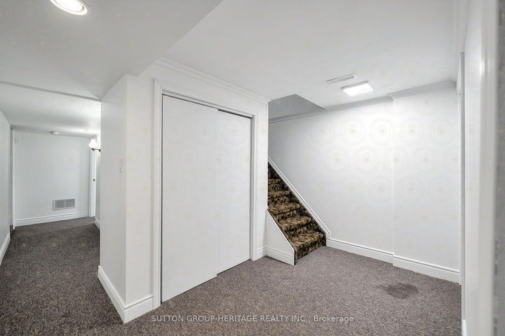 Photo 21 at 792 Tatra Drive, McLaughlin, Oshawa