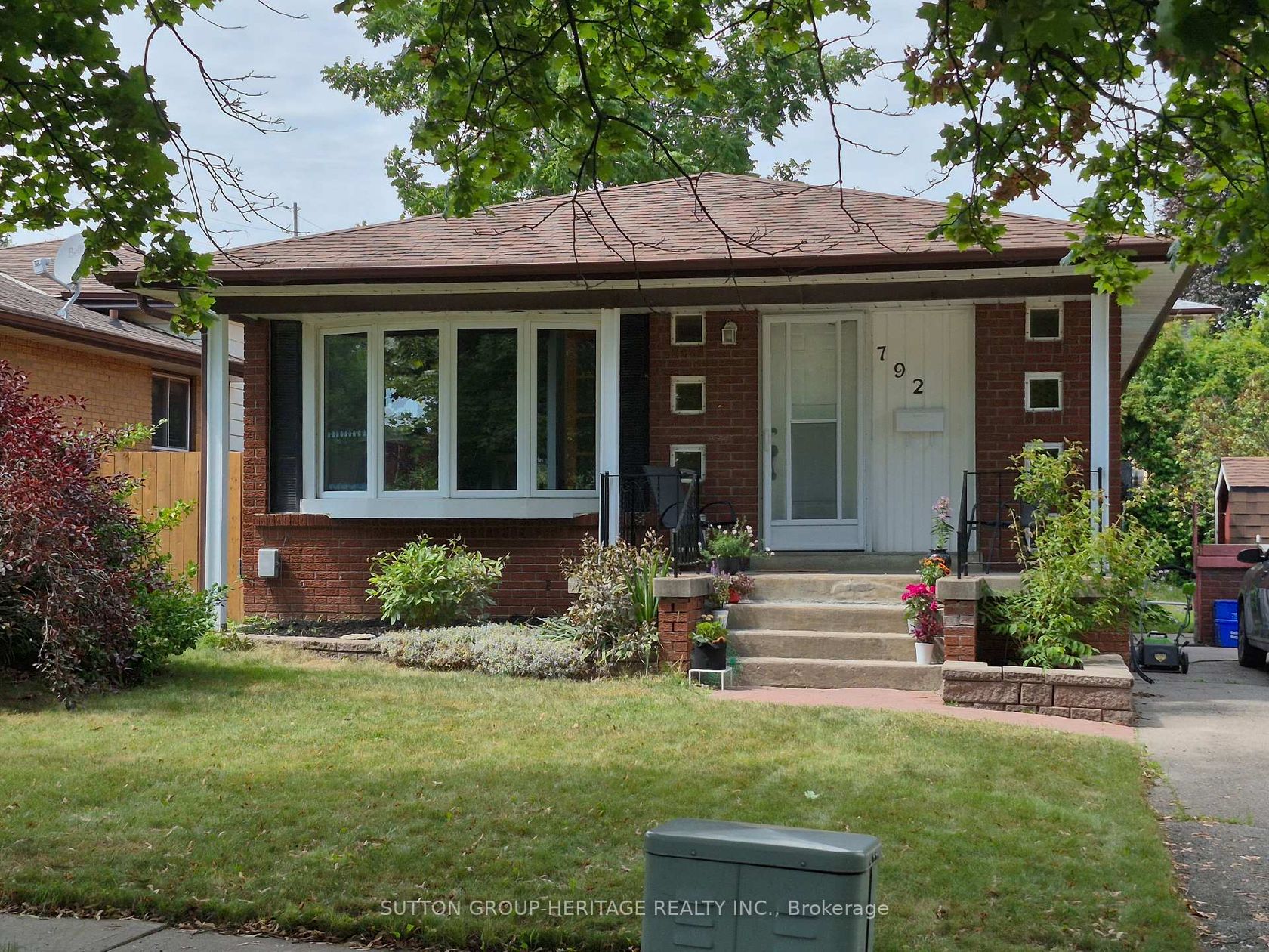 792 Tatra Drive, McLaughlin, Oshawa 2