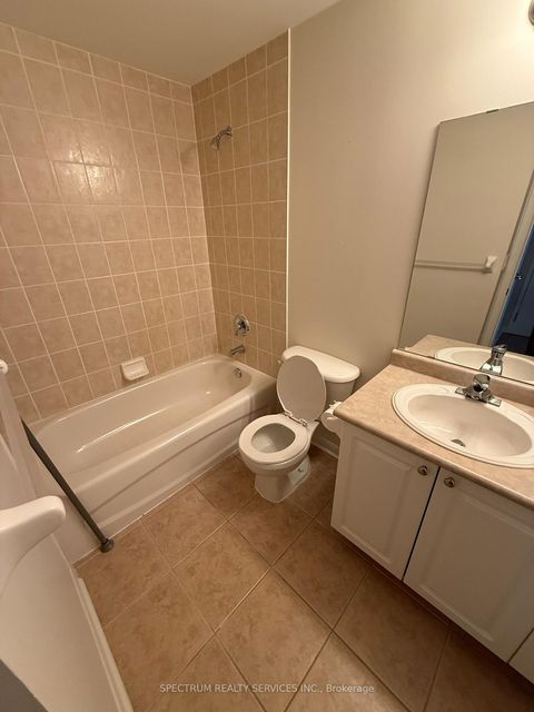 Photo 12 at 516 - 2500 Rutherford Road, Maple, Vaughan