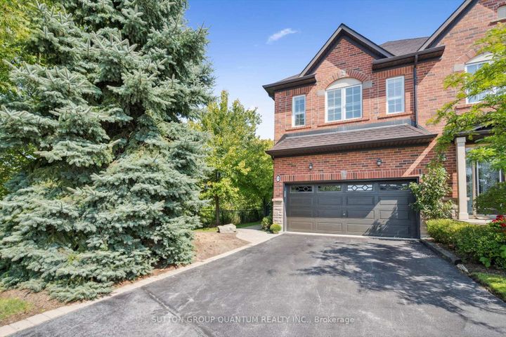 Photo 1 at 33 - 300 Ravineview Way, WC Wedgewood Creek, Oakville