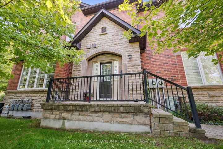 Photo 3 at 33 - 300 Ravineview Way, WC Wedgewood Creek, Oakville