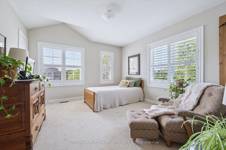 Photo 21 at 33 - 300 Ravineview Way, WC Wedgewood Creek, Oakville