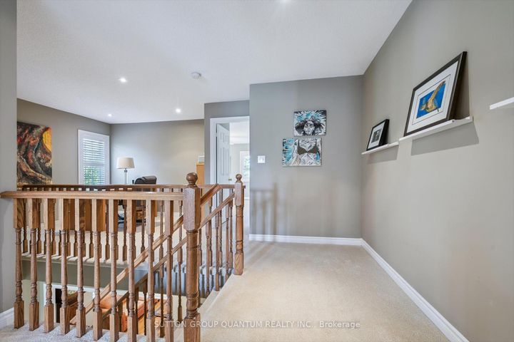 Photo 25 at 33 - 300 Ravineview Way, WC Wedgewood Creek, Oakville