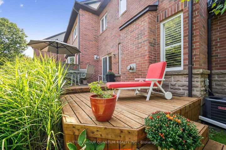 Photo 34 at 33 - 300 Ravineview Way, WC Wedgewood Creek, Oakville
