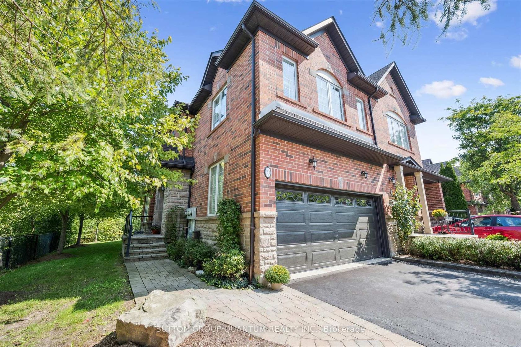 33 - 300 Ravineview Way, WC Wedgewood Creek, Oakville 2