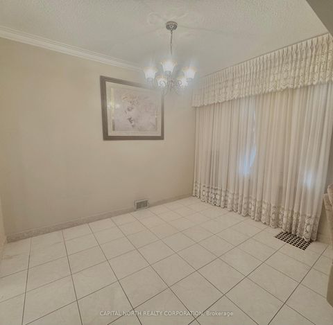 Photo 4 at 70 Beechborough Avenue, Greenbrook, Toronto