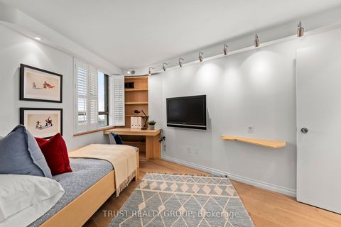 Photo 19 at 1201/02 - 270 Queens Quay W, Waterfront Communities C1, Toronto